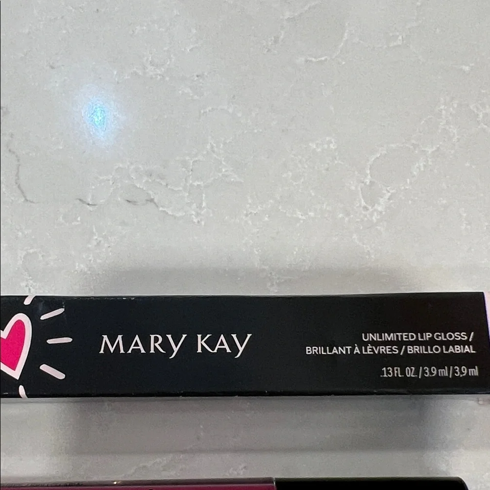 Unlimited Lip Gloss HOPEFUL Lilac Mary Kay Doe Foot Applicator
